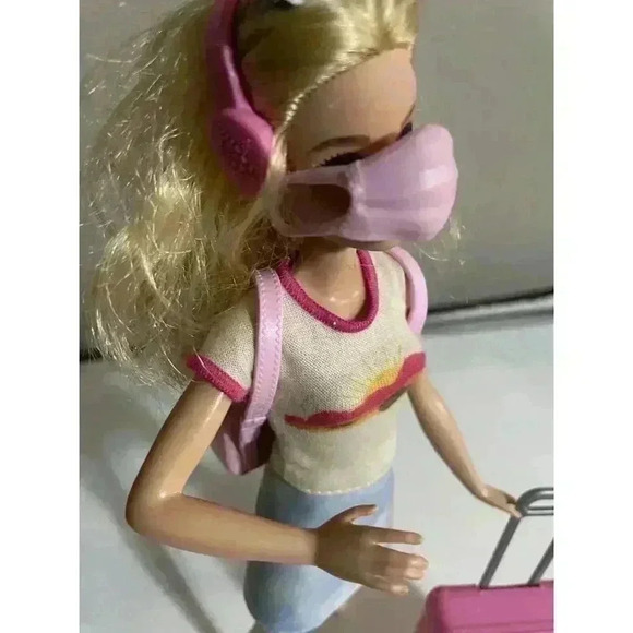 BARBIE Malibu Doll Travel - Picture 3 of 6